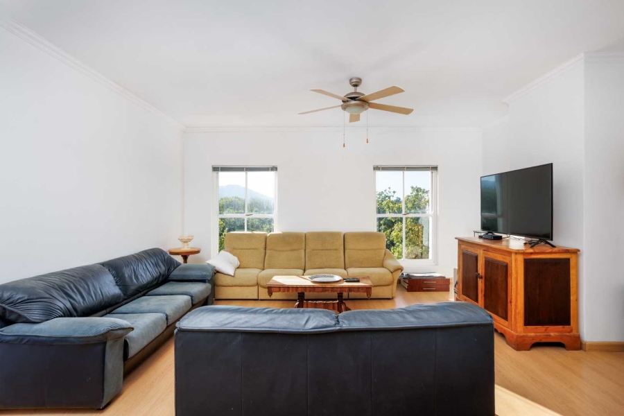 To Let 4 Bedroom Property for Rent in Val De Vie Estate Western Cape